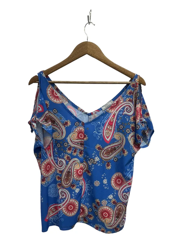 Checkered women's topsTop Short Sleeve By Clothes Mentor  Size: M