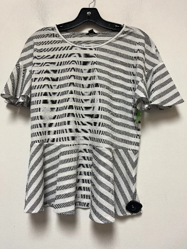 Lightweight women's topsTop Short Sleeve By Ann Taylor  Size: Xs