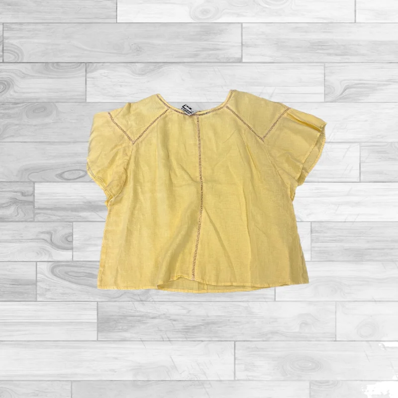 Summer women's topsYellow Top Short Sleeve Clothes Mentor, Size L