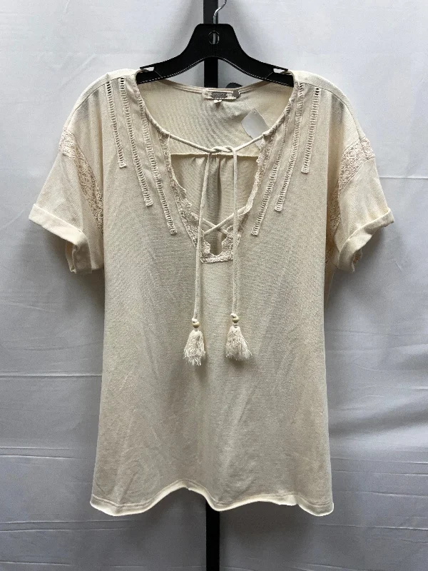 Oversized women's topsCream Top Short Sleeve Clothes Mentor, Size M
