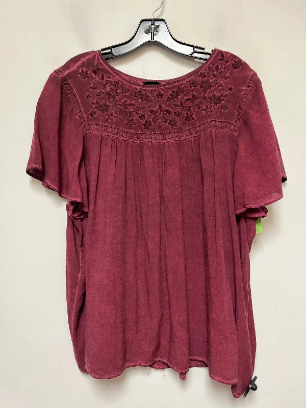 Luxury women's topsTop Short Sleeve By Torrid  Size: 2x