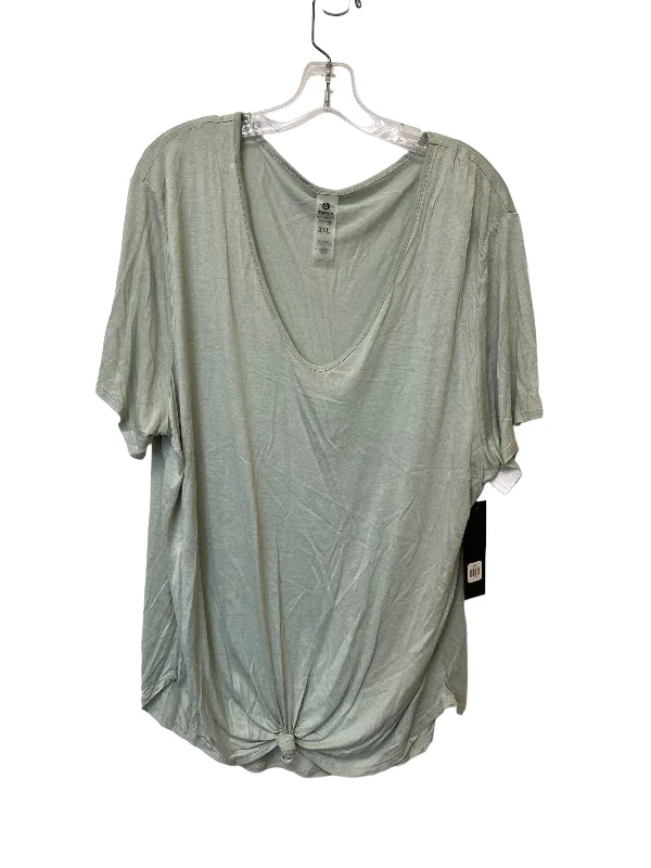 Sheer women's topsTop Short Sleeve By Mono B  Size: 3x