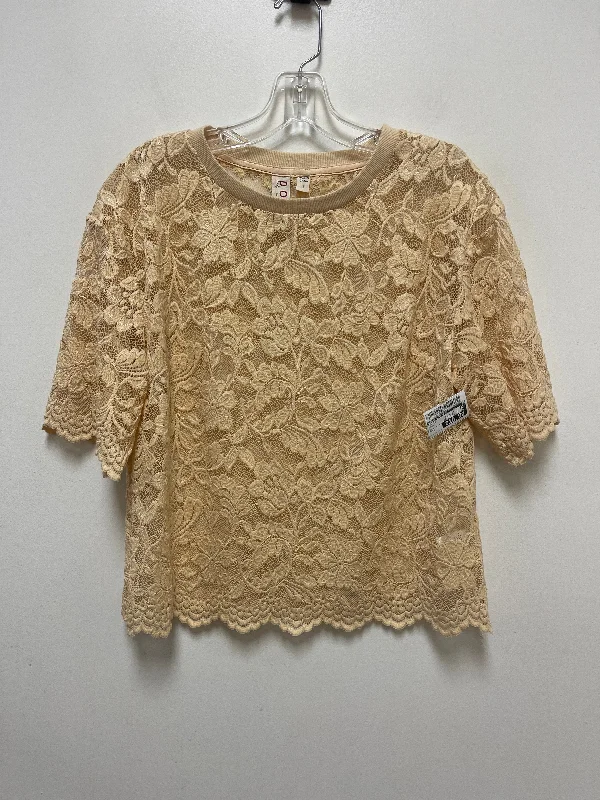 Affordable women's topsTop Short Sleeve By Dolan Left Coast  Size: S