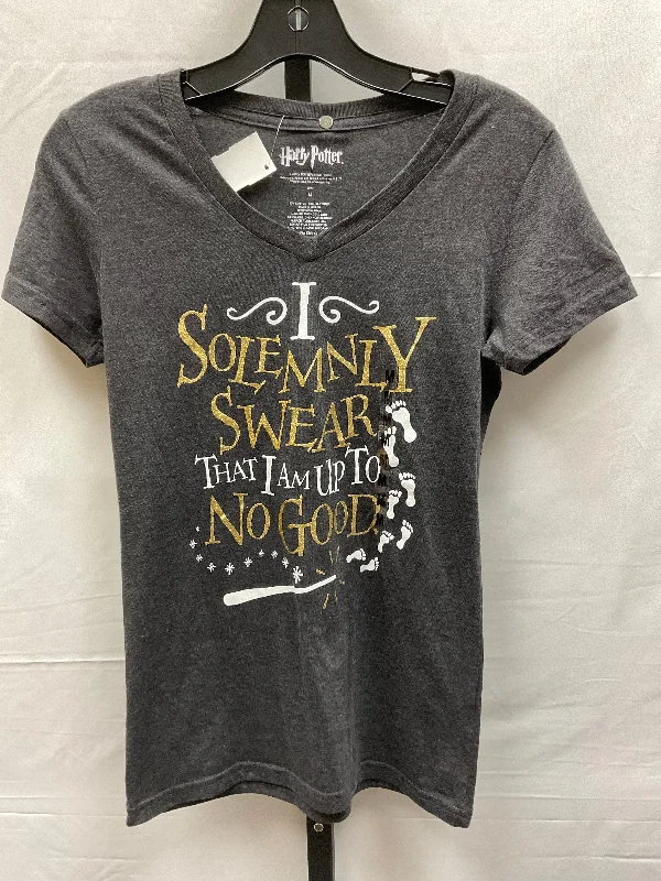 Scoop neck women's topsGrey Top Short Sleeve Basic Clothes Mentor, Size M