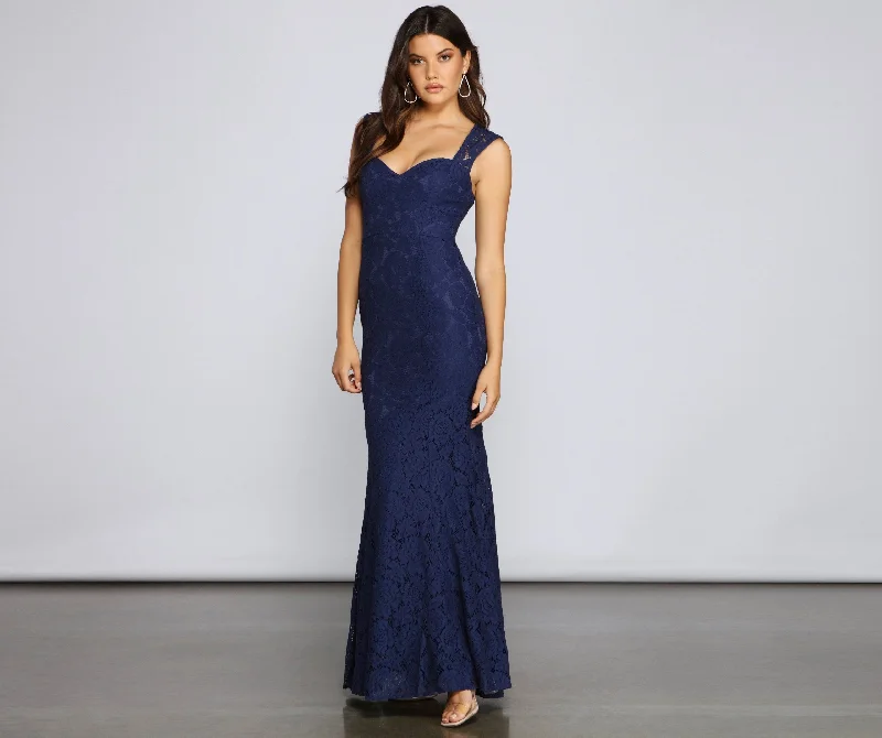 Strapless dresses for womenCaroline Lace Stylish Mermaid Dress