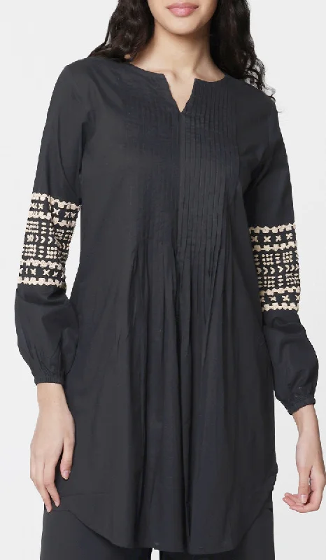 Short-sleeved dresses for womenHadiza Embroidered Cotton Modest Tunic - Black- Final Sale