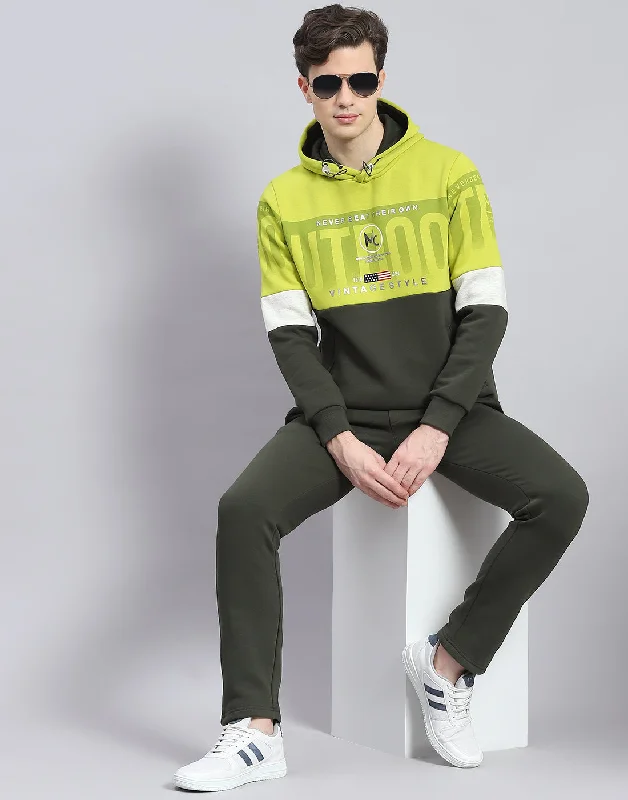 men's workout shirtsMen Olive Solid Hooded Full Sleeve Tracksuit