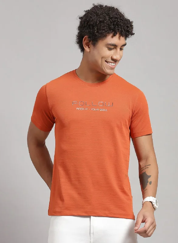 men's short-sleeved button-down shirtsMen Orange Printed T-Shirt