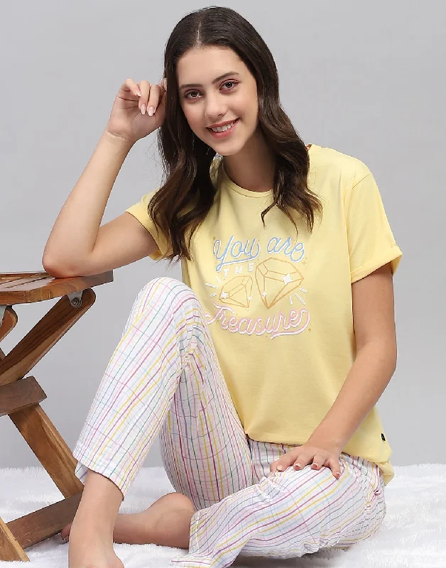 High-slit women's skirtsWomen Yellow & White Printed Round Neck Half Sleeve Lower Set