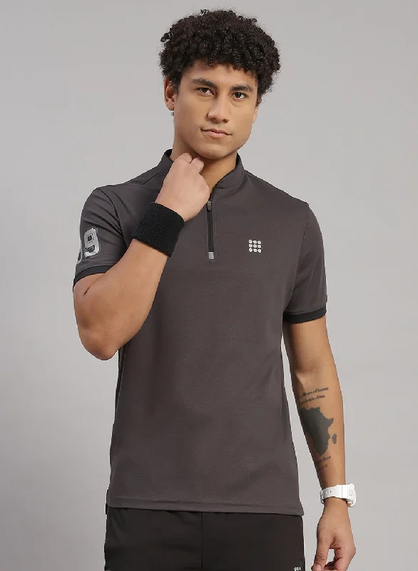 striped short-sleeved shirts for menMen Blue Solid T-Shirt