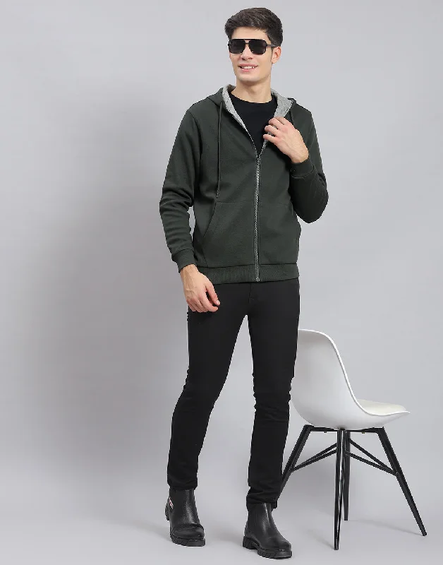 men's sports shirts for high-intensity workoutsMen Olive Solid Hooded Full Sleeve Reversible Sweatshirt