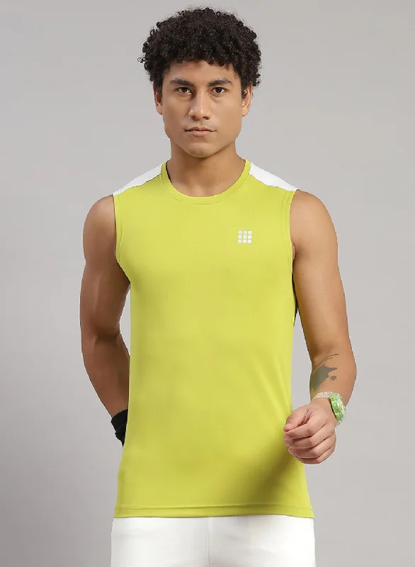 short-sleeved men's tops designed for warm weather climatesMen Green Solid T-Shirt