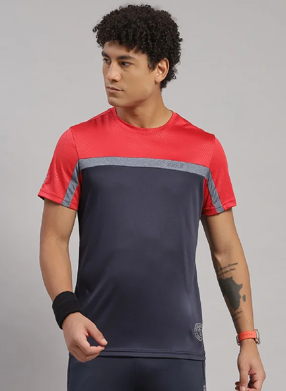 short-sleeved shirts for men with a tailored lookMen NAvy Blue Solid T-Shirt