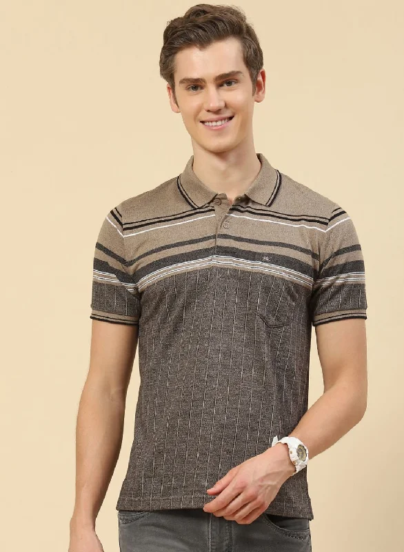 must-have short-sleeved shirts for men this seasonMen Khaki Stripe T-Shirt