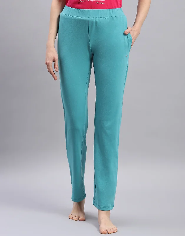 Water-resistant women's shortsWomen Turquoise Blue Solid Regular Fit Lower
