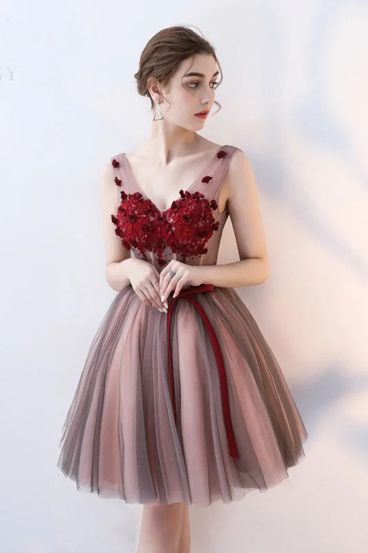 Limited edition dresses for collectorsCharming A-Line V Neck Red Flowers Short Tulle Homecoming Dresses OKC65