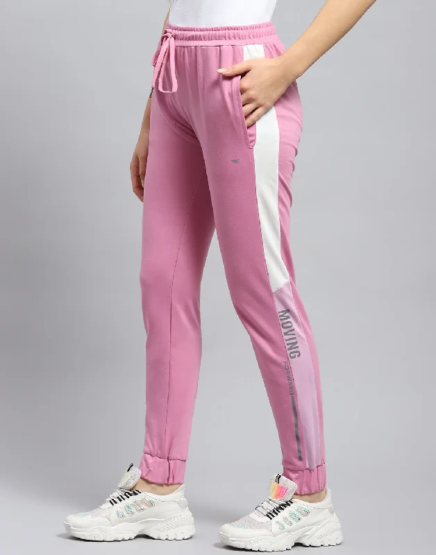 Stretchy women's pantsWomen Mauve Printed Regular Fit Lower