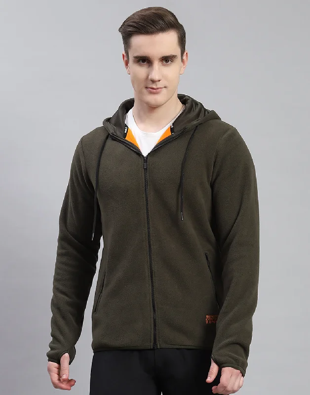 men's yoga shirtsMen Olive Solid Hooded Full Sleeve Sweatshirt
