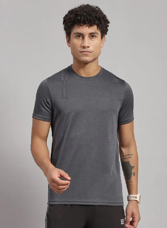 short-sleeved men's clothing inspired by vintage stylesMen Grey Solid T-Shirt