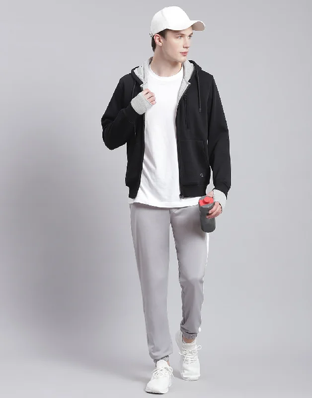 men's sports shirts for running marathonsMen Black Solid Hooded Full Sleeve Sweatshirt
