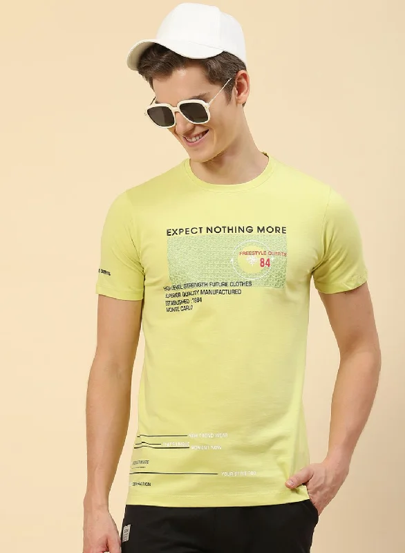 short-sleeved men's shirts with a chest pocketMen Yellow Printed T-Shirt