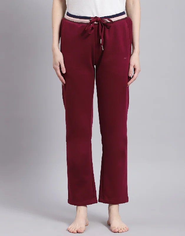 Beach-ready women's shortsWomen Maroon Solid Regular Fit Winter Lower