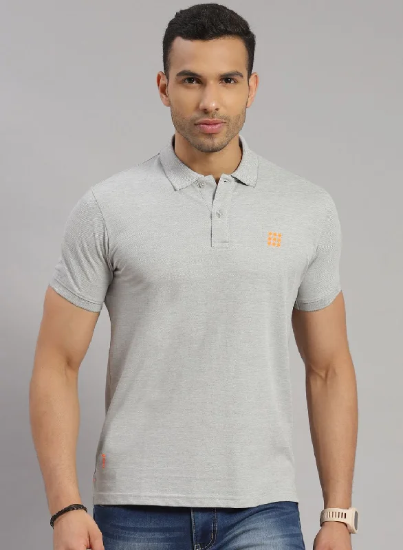 unique short-sleeved tops for men that stand out in a crowdMen Grey Solid T-Shirt