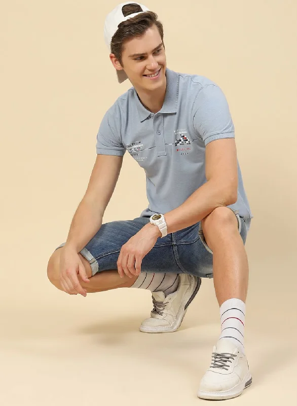 styling ideas for short-sleeved men's shirtsMen Sky Blue Printed T-Shirt