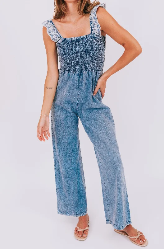 Statement women's bottomsLovers Rock Jumpsuit