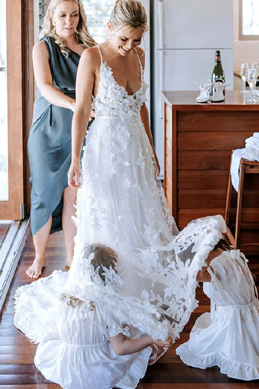 Sheath dresses for womenRoycebridal White Tulle A-line V-neck Spaghetti Straps Wedding Dress With Appliques, MW690