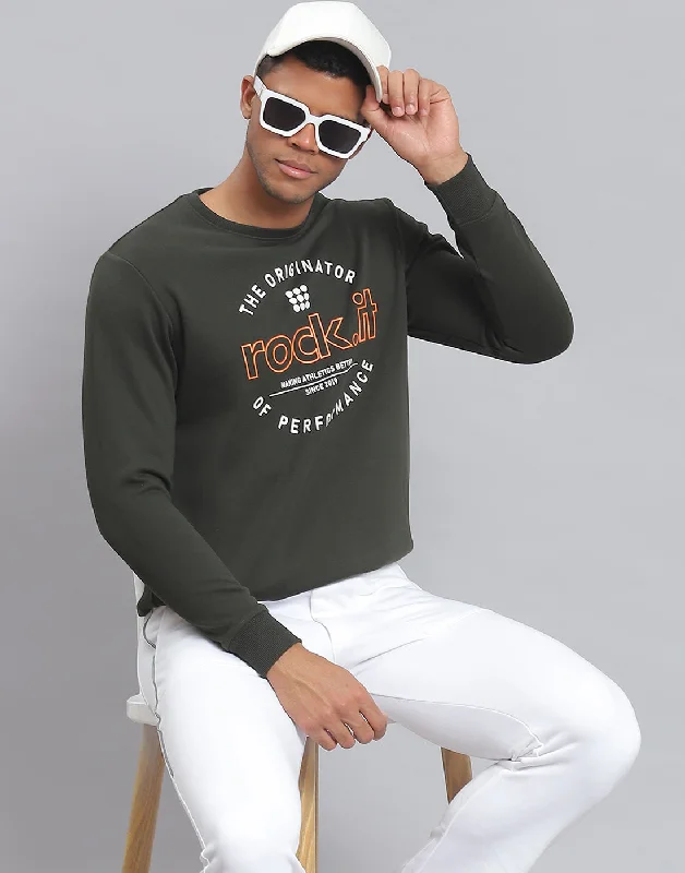 men's long-sleeved sports shirtsMen Olive Solid Round Neck Full Sleeve Sweatshirt