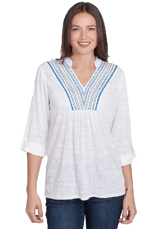 Pastel women's topsPetite Bella Vista White Embroidered Peasant Blouse