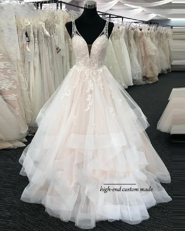 Vintage women's dressesNew Style Gorgeouse V Neck Ivory/Blush Women Ball Gown Wedding Bridal Dresses with lace WD0917