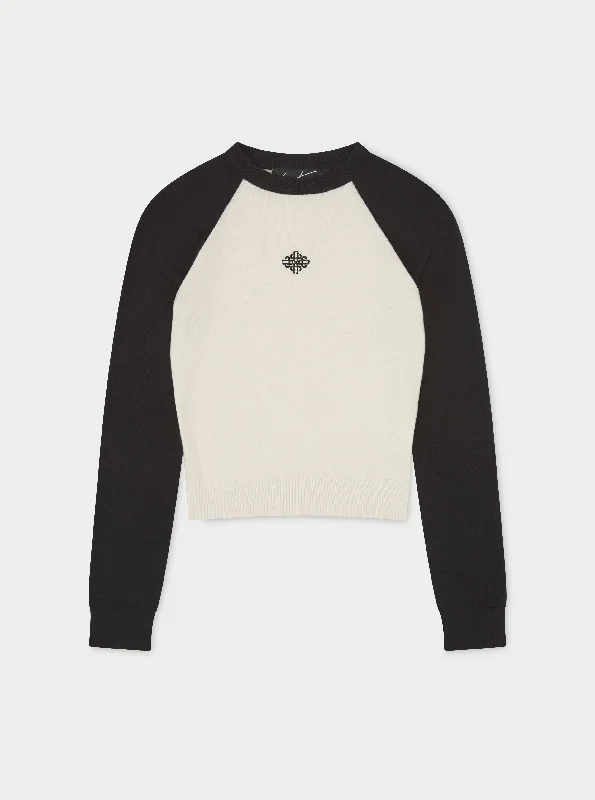 EMBLEM FINE KNITTED LONG SLEEVE TOP - OFF WHITE